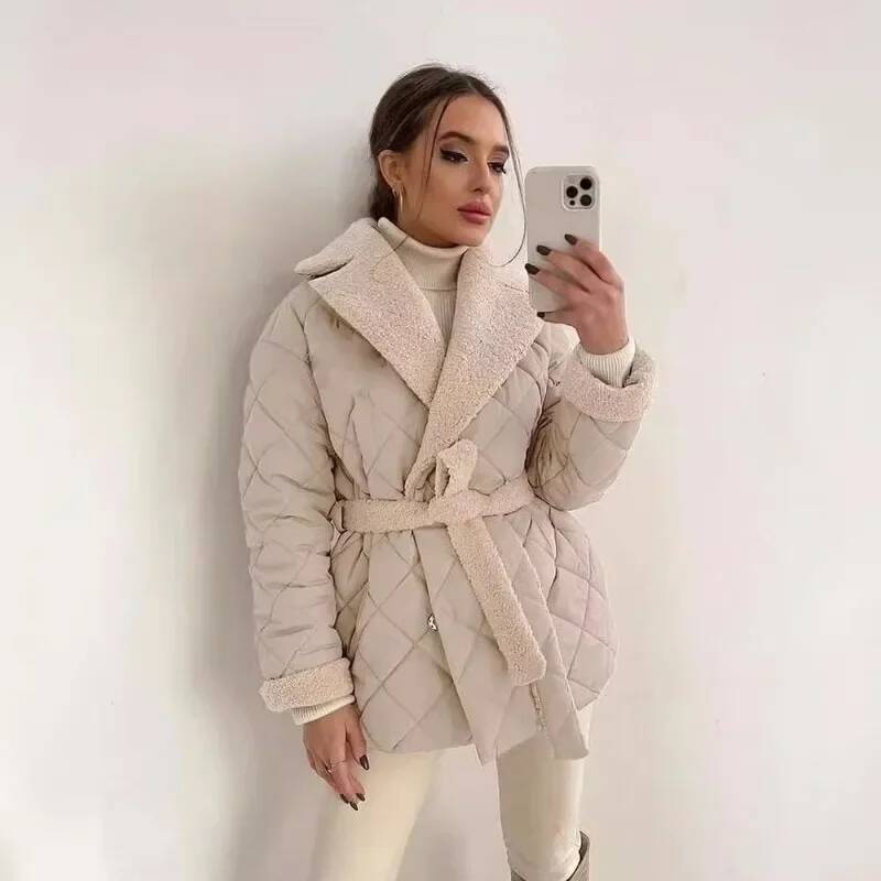 Elegant Quilted With Faux Fur  - Street Fashion Taiwan ulasan dan harga
