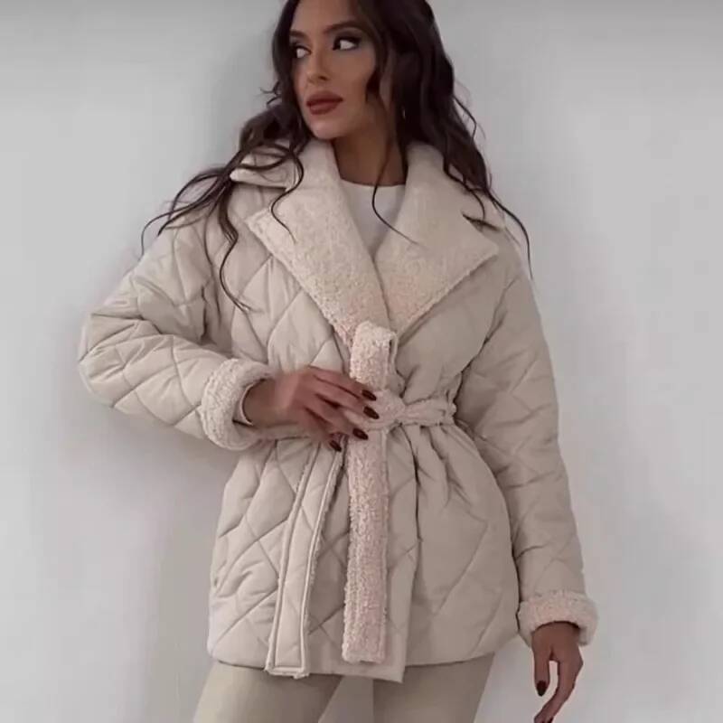 Elegant Quilted With Faux Fur  - Street Fashion Taiwan ulasan dan harga