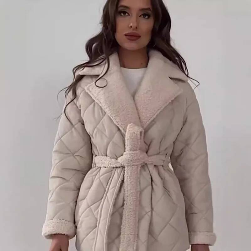 Elegant Quilted With Faux Fur  - Street Fashion Taiwan ulasan dan harga